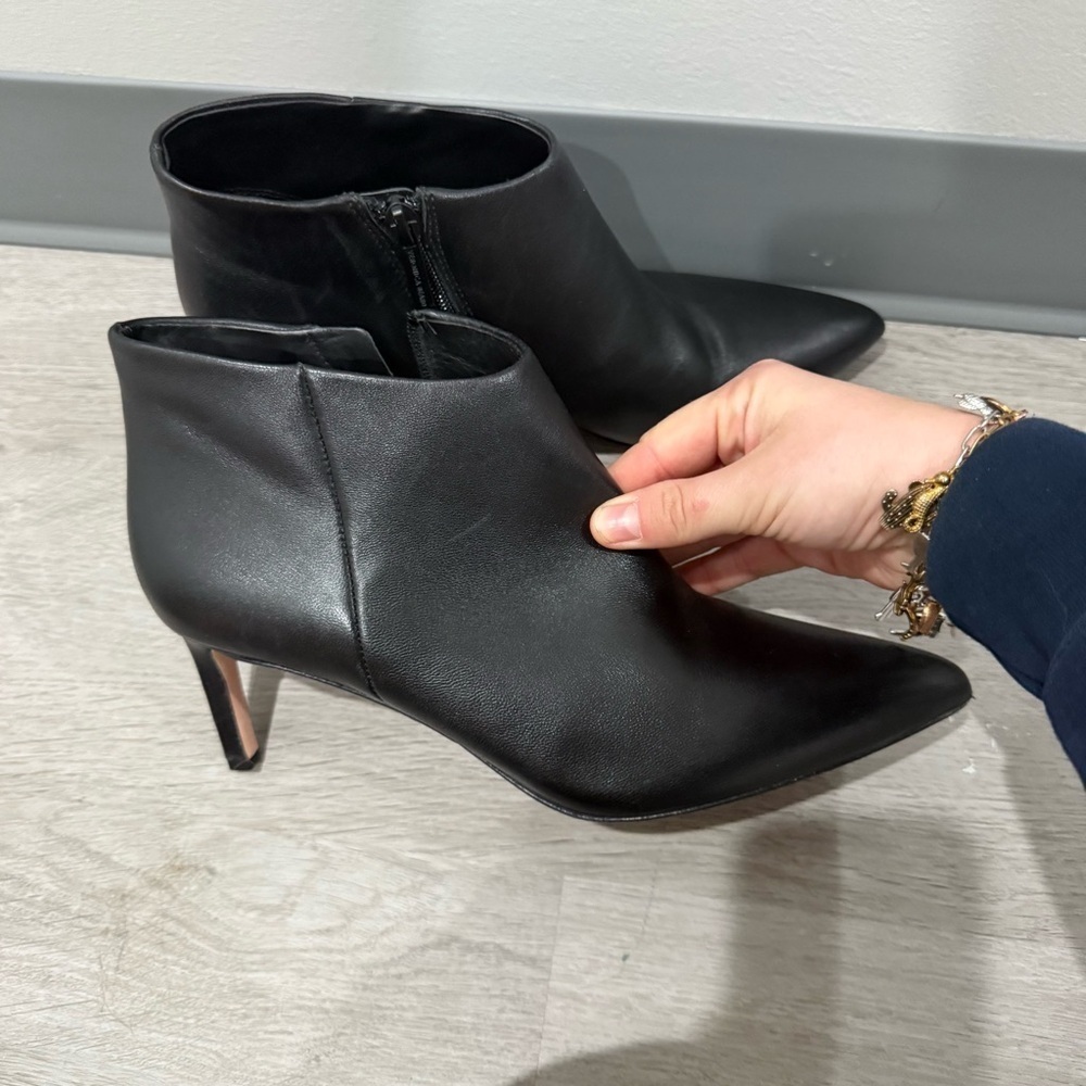 Veronica Beard Ankle Booties Leone Pointed Toe Kitten Heels in Black Leather - Picture 7 of 10